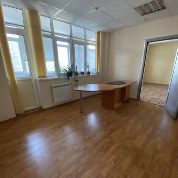 Сдается Нежилое помещение, 190 м²