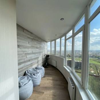 Сдается 2-х комнатная квартира, 90 м²