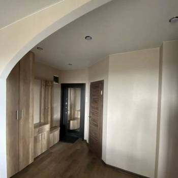Сдается 2-х комнатная квартира, 90 м²