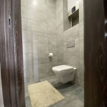 Сдается 2-х комнатная квартира, 90 м²