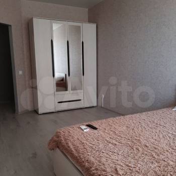 Сдается 1-комнатная квартира, 43 м²