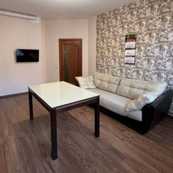 Продается Многокомнатная квартира, 95 м²