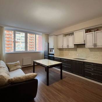 Продается Многокомнатная квартира, 95 м²
