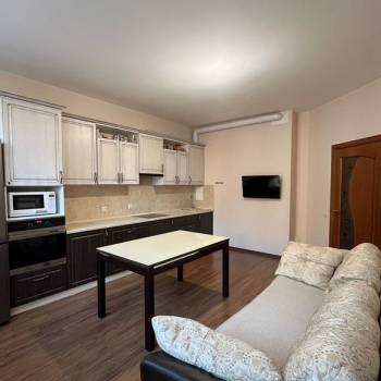 Продается Многокомнатная квартира, 95 м²