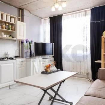 Продается 1-комнатная квартира, 42,2 м²