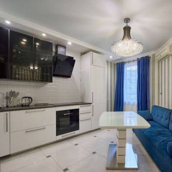 Сдается 2-х комнатная квартира, 70 м²