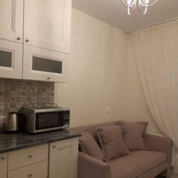 Продается 1-комнатная квартира, 37 м²