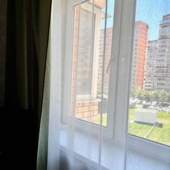 Продается 1-комнатная квартира, 37 м²