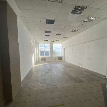 Сдается Нежилое помещение, 64 м²
