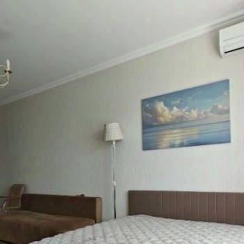 Сдается 1-комнатная квартира, 42 м²