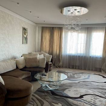 Сдается Многокомнатная квартира, 120 м²