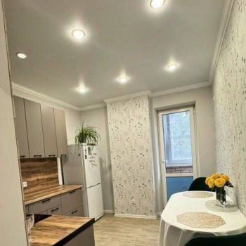 Продается 1-комнатная квартира, 41 м²