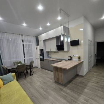 Сдается 2-х комнатная квартира, 70 м²