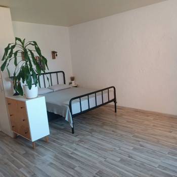 Продается 1-комнатная квартира, 48 м²