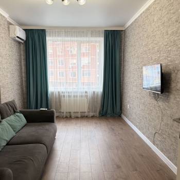 Сдается 1-комнатная квартира, 47 м²