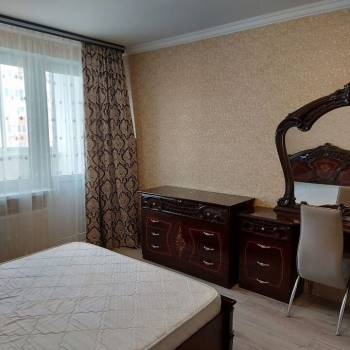 Сдается Многокомнатная квартира, 95 м²