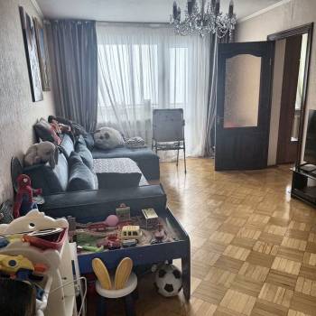 Продается Многокомнатная квартира, 101 м²
