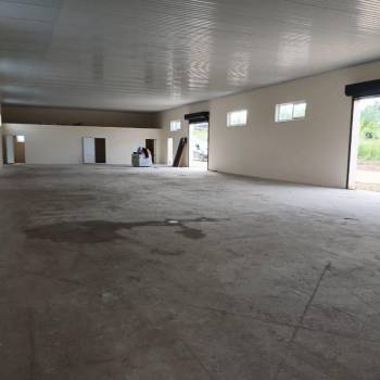 Сдается Нежилое помещение, 400 м²