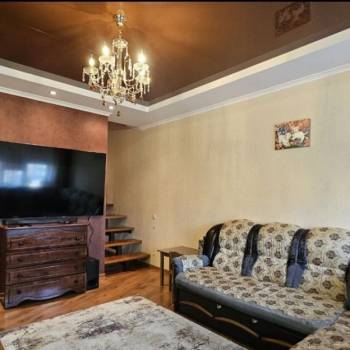 Продается Многокомнатная квартира, 98 м²