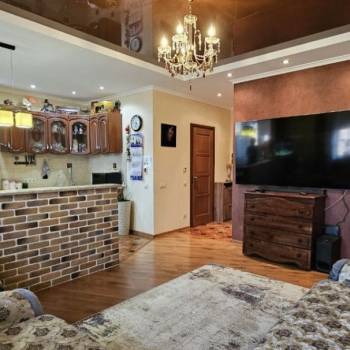 Продается Многокомнатная квартира, 98 м²