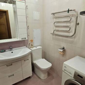 Продается Многокомнатная квартира, 98 м²