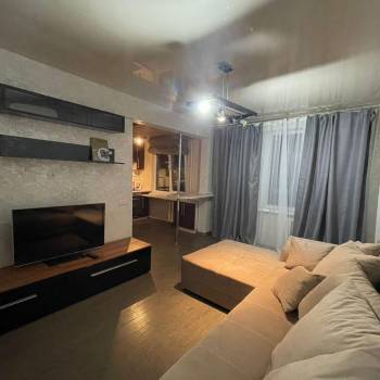 Продается 1-комнатная квартира, 44 м²