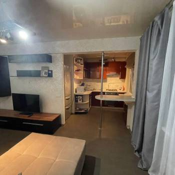 Продается 1-комнатная квартира, 44 м²