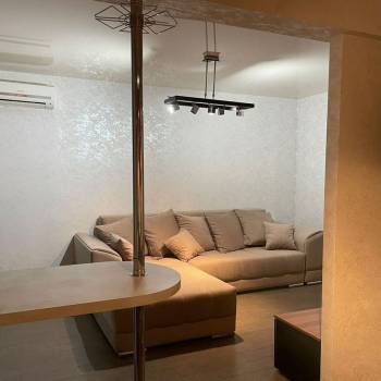 Продается 1-комнатная квартира, 44 м²