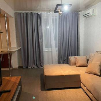 Продается 1-комнатная квартира, 44 м²