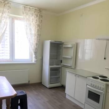 Сдается 1-комнатная квартира, 44 м²