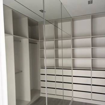 Продается 1-комнатная квартира, 46 м²