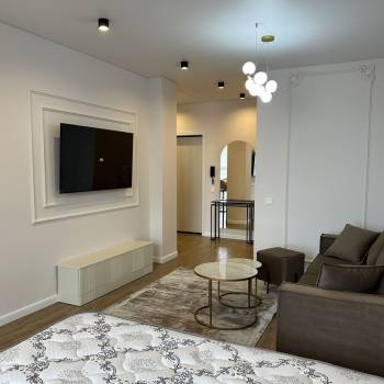 Продается 1-комнатная квартира, 45 м²
