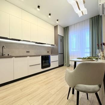 Продается 1-комнатная квартира, 43 м²