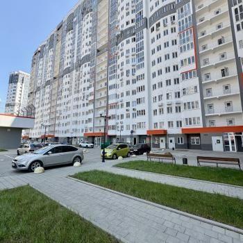 Продается 1-комнатная квартира, 43 м²