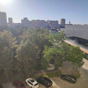 Сдается 2-х комнатная квартира, 76 м²