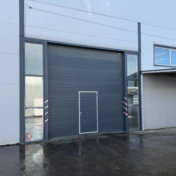 Сдается Нежилое помещение, 1300 м²