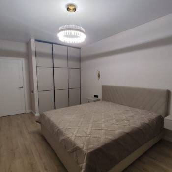 Сдается 1-комнатная квартира, 52 м²