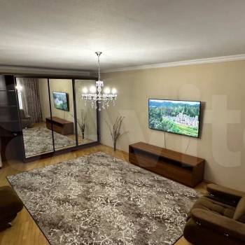 Сдается Многокомнатная квартира, 120 м²