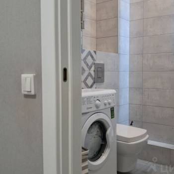 Сдается 1-комнатная квартира, 42 м²