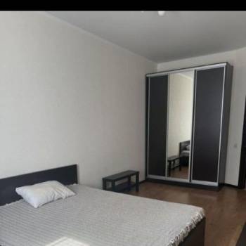 Продается 1-комнатная квартира, 50,7 м²