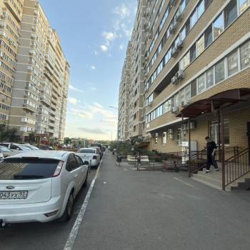 Сдается 2-х комнатная квартира, 70 м²