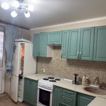 Сдается 2-х комнатная квартира, 70 м²