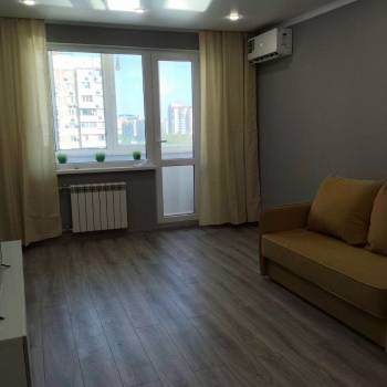 Продается 1-комнатная квартира, 36 м²