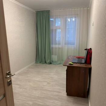 Сдается Многокомнатная квартира, 75 м²