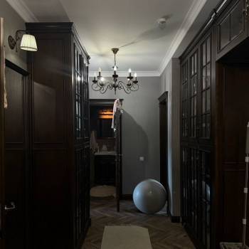 Продается Многокомнатная квартира, 105 м²