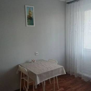 Сдается 1-комнатная квартира, 43 м²