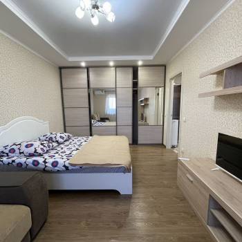 Сдается 1-комнатная квартира, 50 м²