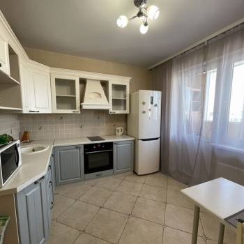 Сдается 1-комнатная квартира, 50 м²