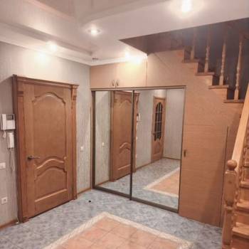 Продается Многокомнатная квартира, 139 м²