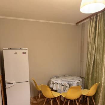 Сдается 1-комнатная квартира, 42 м²